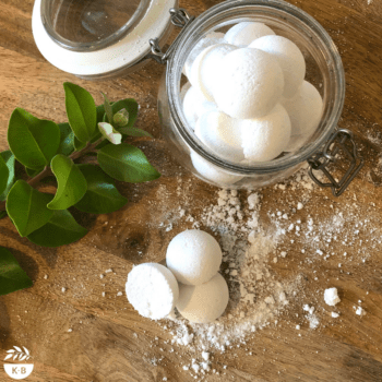 Blank Canvas Fizzies DIY Recipe | Krissy Ballinger - Naturally Inspired