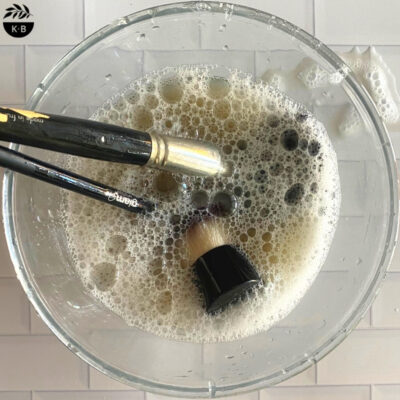 Cleaning your make-up brushes